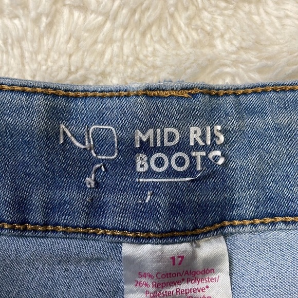 Light Colored Boot‎ Jeans - Picture 6 of 6